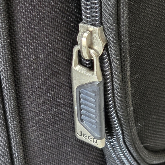 Small Jeep Duffle Bag Zipper Gym Carrier Gray With Strap 15” x 7.5 - Picture 8 of 9